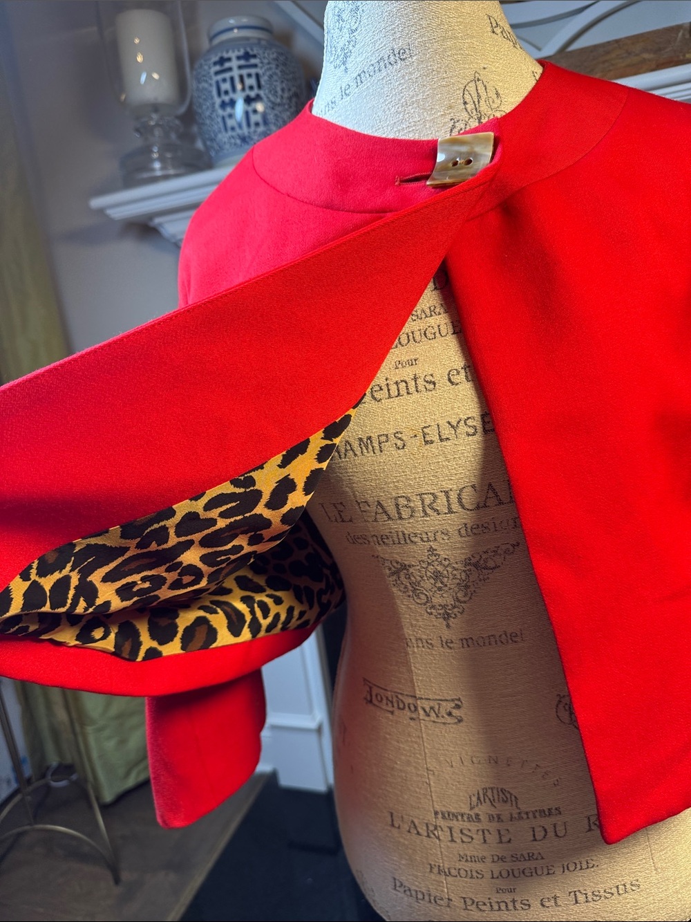 Short Swing Jacket Women’s Red Cape with Leopard-Lined Interior 8
